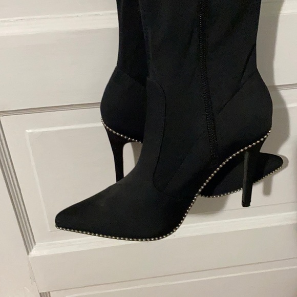 Black thigh high boots - Picture 1 of 2